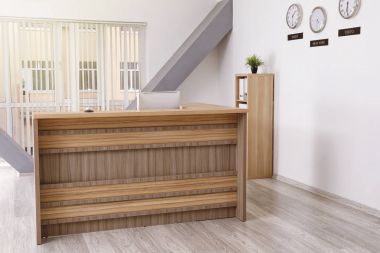 otel Resepsiyon Masası