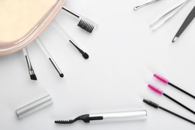 Profesyonel makyaj sanatçısı araçları 