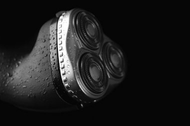 adam için Elektrikli tıraş makinesi 