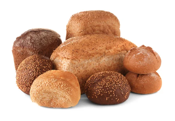 Vielfalt an frischem, schmackhaftem Brot — Stockfoto