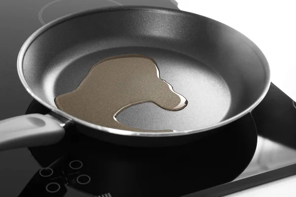 Frying pan with cooking oil — Stock Photo, Image