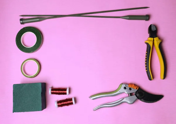 Florist equipment on color background — Stock Photo, Image