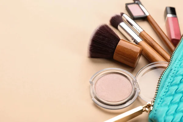 Kosmetika och verktyg — Stockfoto