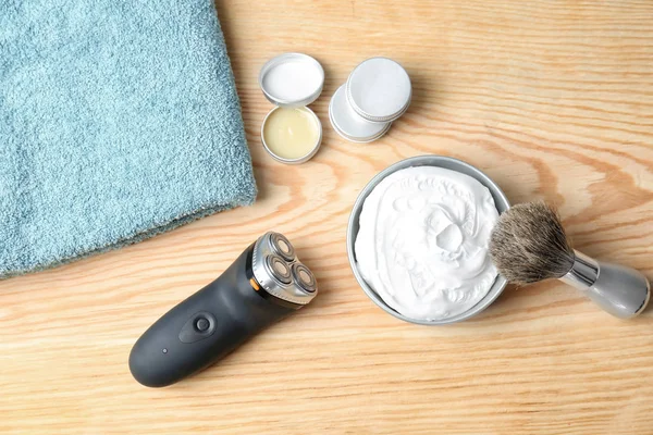 Shaving accessories for man on wooden background — Stock Photo, Image