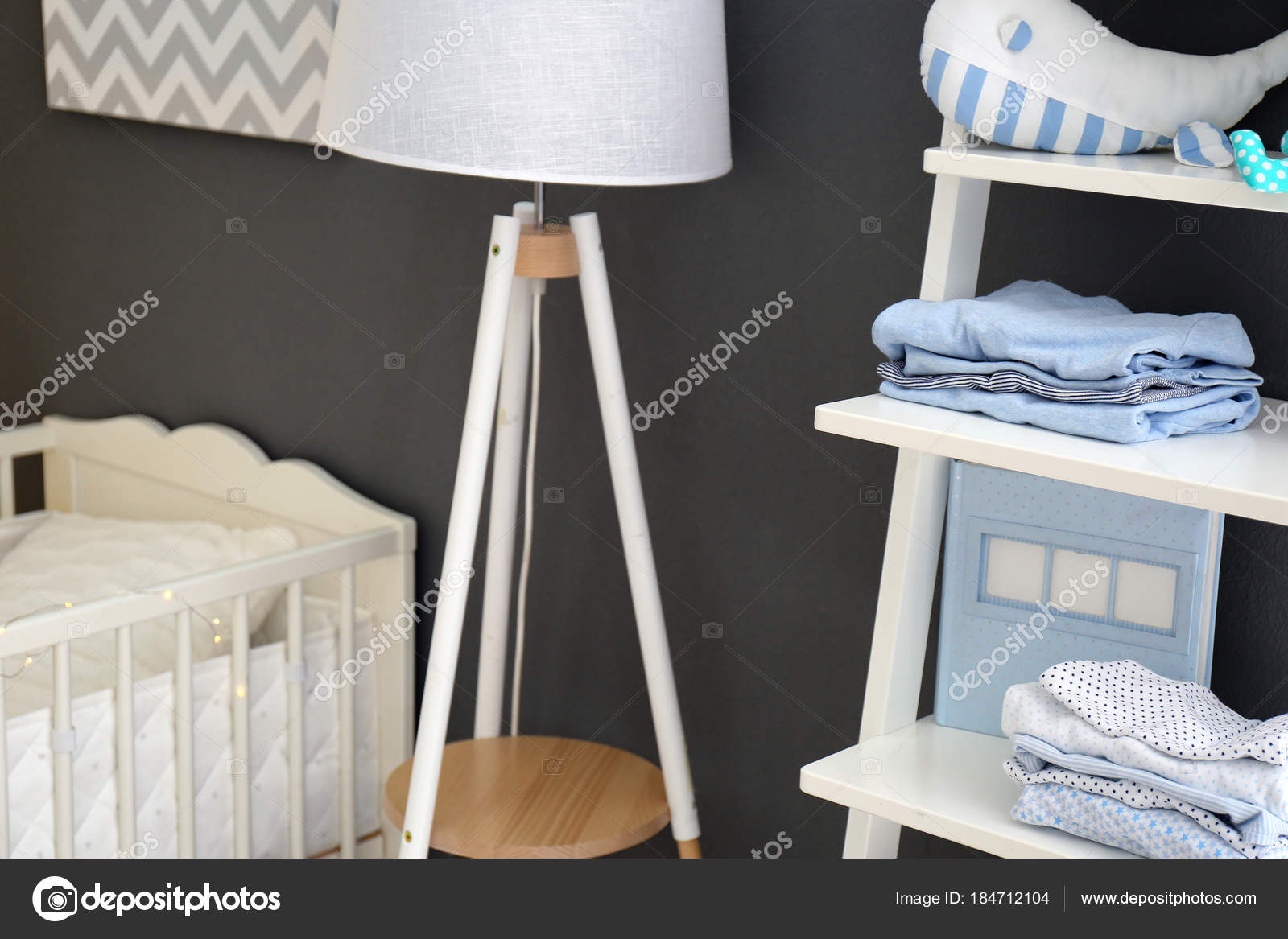 childrens shelving unit