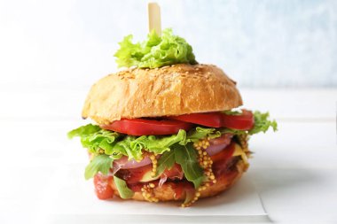 Tablo lezzetli burger