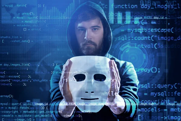 Hacker com máscara e código no fundo escuro. Conceito de ataque cibernético e segurança — Fotografia de Stock