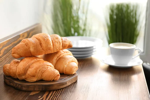 Deliciosos croissants a bordo — Fotografia de Stock