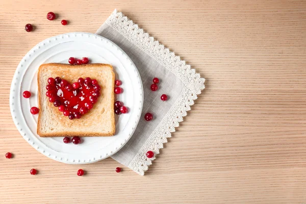 Výborný toast s sladké jam na desce — Stock fotografie