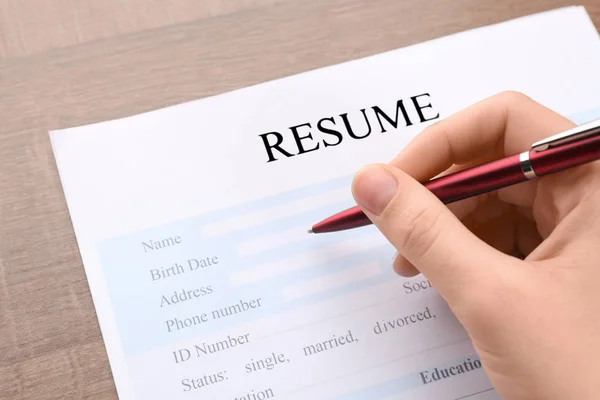 Woman Filling Resume Form Table Job Interview Concept — Stock Photo, Image