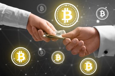 Koyu arka plan üzerinde hisse senedi brocker yardımı ile bitcoins para yatırım işadamı