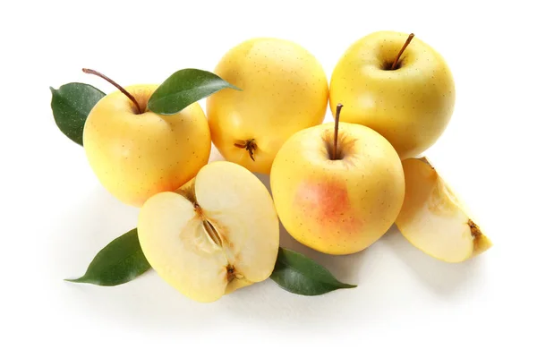 Manzanas Maduras Jugosas Sobre Fondo Blanco —  Fotos de Stock