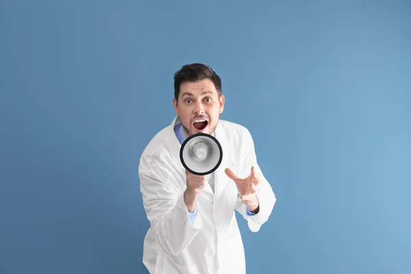 Male Doctor Megaphone Blue Background — Stock Photo, Image