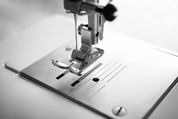 Close Presser Foot Needle Modern Sewing Machine — Stock Photo, Image