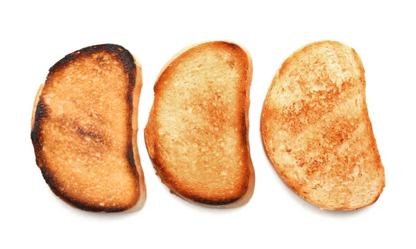 Välsmakande rostat bröd på vit bakgrund — Stockfoto