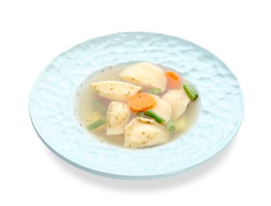 Beyaz arka plan üzerinde köfte ile lezzetli et suyu