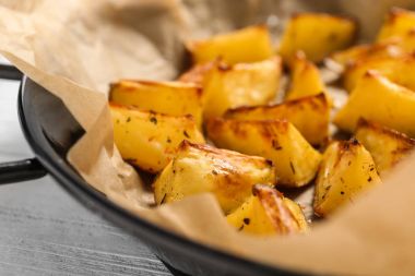 Lezzetli fırın fırında patates, portre