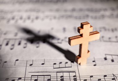 Ahşap çapraz müzik sayfası