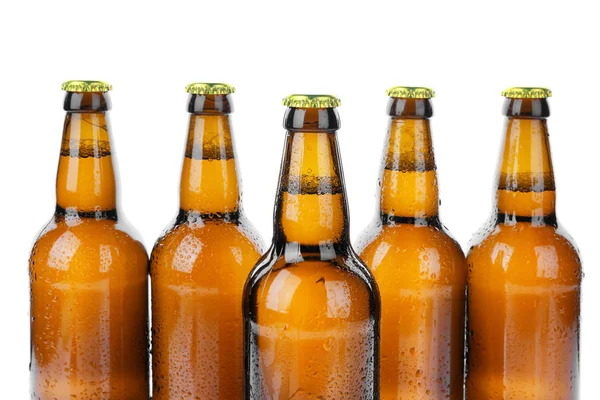 Bottiglie di vetro di birra isolate su bianco — Foto Stock