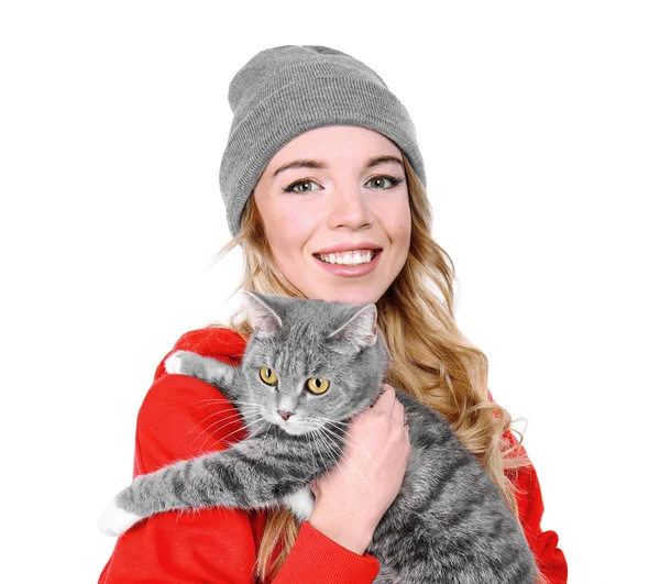 Retrato de mulher jovem com gato no fundo branco. Dono de animais — Fotografia de Stock