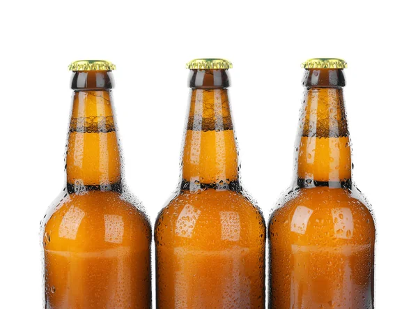 Botellas de vidrio de cerveza aisladas en blanco —  Fotos de Stock