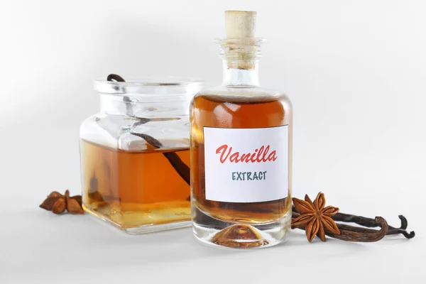 Glassware Vanilla Extract White Background — Stock Photo, Image