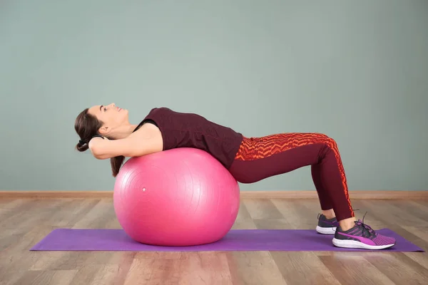 Beautiful Young Woman Doing Fitness Exercise Ball Home — Stock Photo, Image