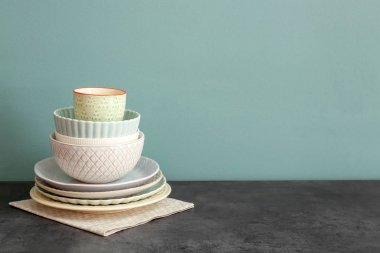 Dishware masada bir set