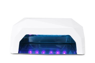 Ultraviyole lamba beyaz arka plan üzerinde koltuklu saç yıkama teknesi