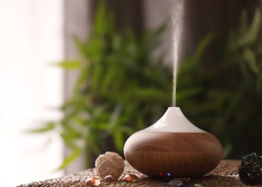 Aroma lamba hasır masada