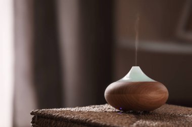 Aroma lamba hasır masada