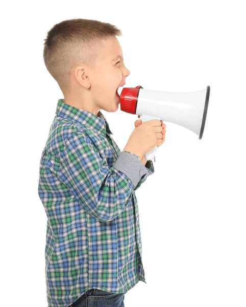 Bonito menino gritando em megafone no fundo branco — Fotografia de Stock