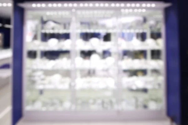 Vetrina con gioielli in negozio, vista sfocata — Foto Stock