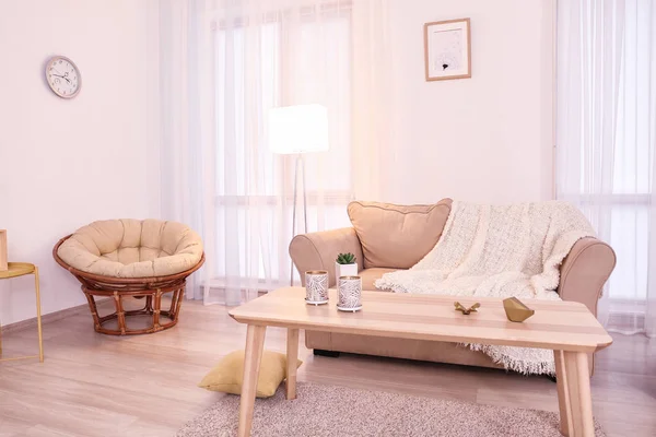 Living Room Interior Comfortable Sofa Elegant Lamp — Stock Photo, Image