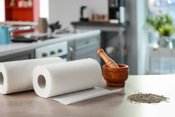 Rolls Paper Towels Mortar Pestle Kitchen Table — Stock Photo, Image