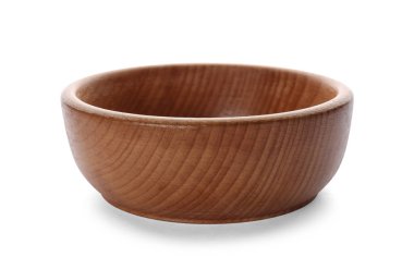 Ahşap kase beyaz arka plan üzerinde. El işi mutfak aletleri