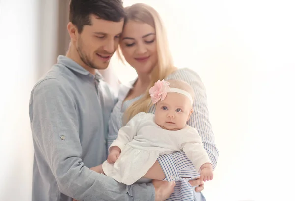 Young Parents Baby Home — Stock Photo, Image