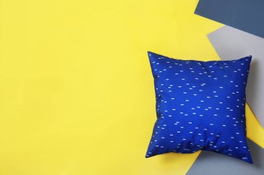 Şık yumuşak yastık