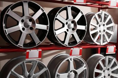 Alaşım jantlar ile stand