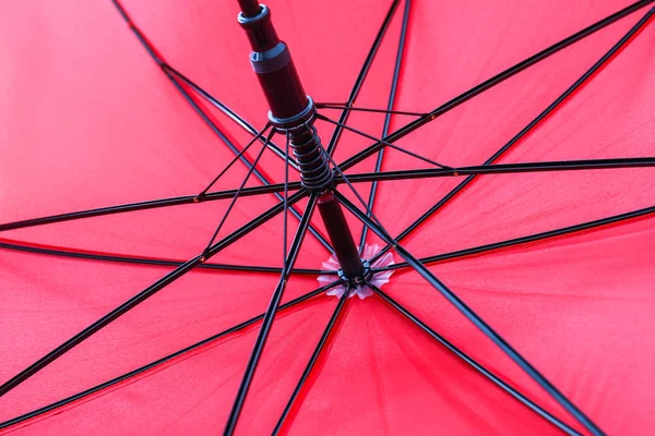 Paraguas rojo abierto — Foto de Stock