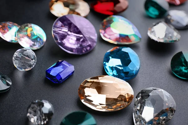 Piedras preciosas para joyas —  Fotos de Stock