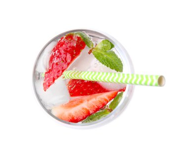 lezzetli çilekli limonata