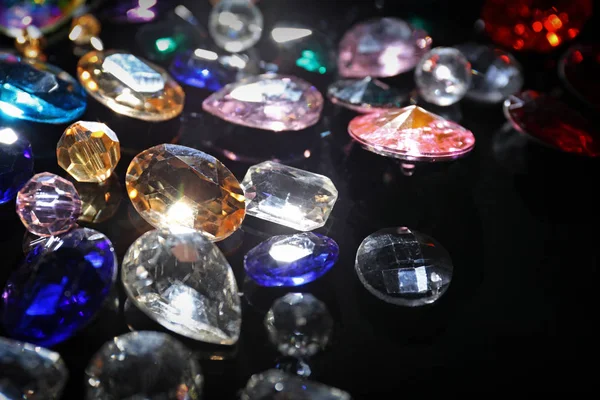 Değerli taş Kuyumculuk için