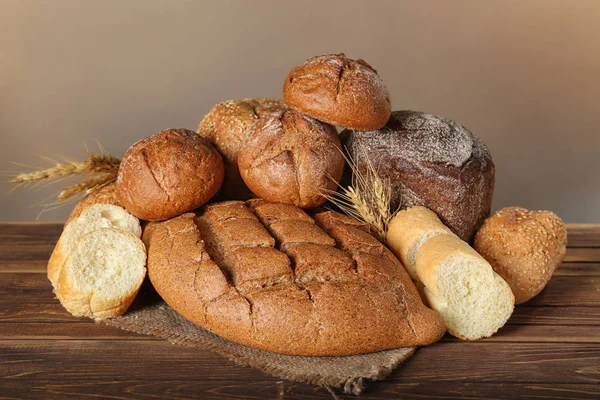 Freshly Baked Bread Products Table — Stock Photo, Image