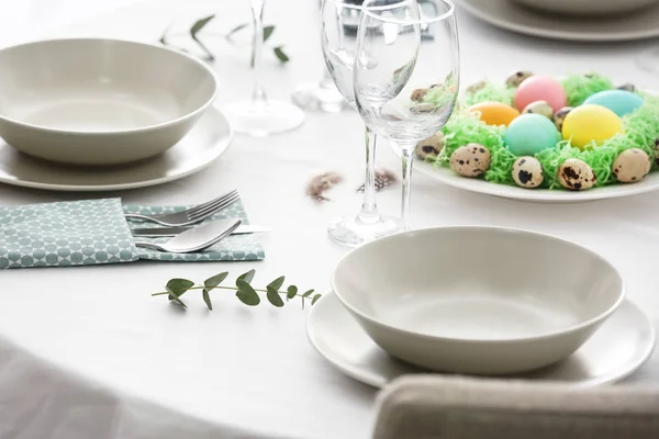 Bella tavola di Pasqua festiva — Foto Stock