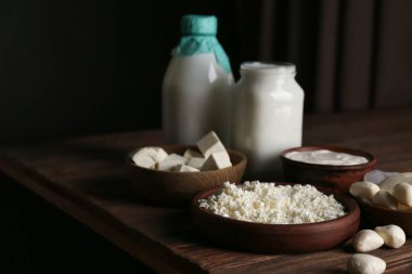 Tablo taze süt ürünleri