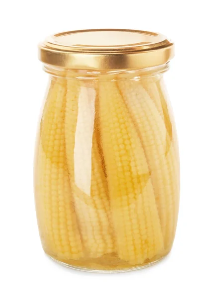 Glazen pot met verse jonge baby maïs op witte achtergrond — Stockfoto