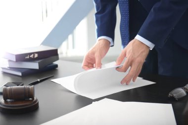 Erkek avukat çalışma Office, portre