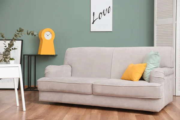 Ruang Tamu Interior Dengan Sofa Yang Nyaman — Stok Foto