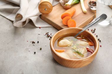 Masada köfte ile lezzetli et suyu